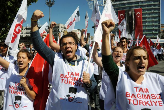 Η καταδίκη των στρατηγών διχάζει την Τουρκία